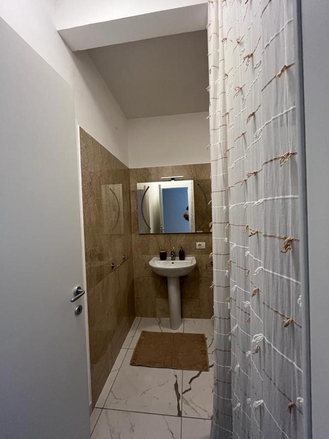 Appartamento Amedeo House Bari Esterno foto